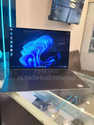 New Laptop Dell XPS 15 32GB Intel Core I7 SSD 512GB