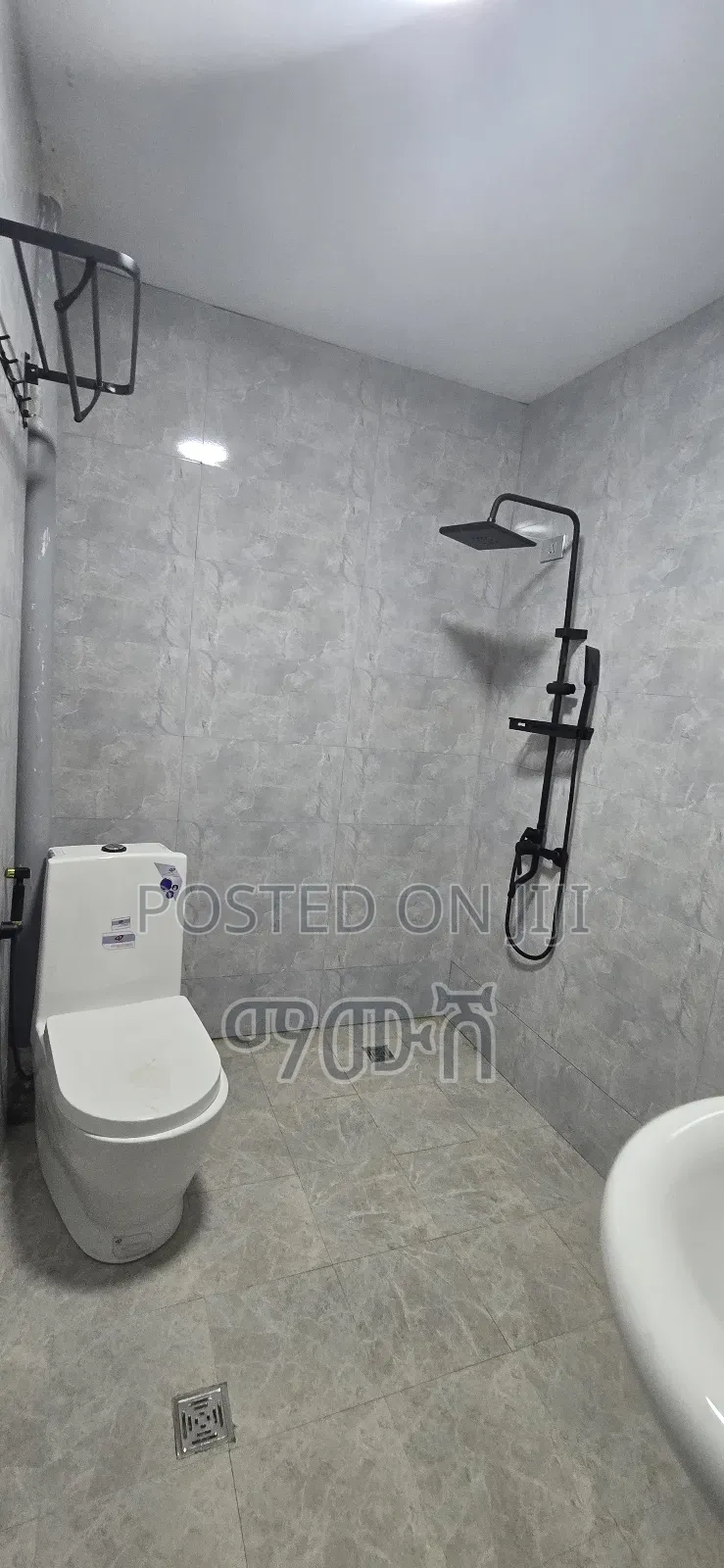 Furnished 3bdrm Condo in አያት መሪ 40/60, Bole for sale