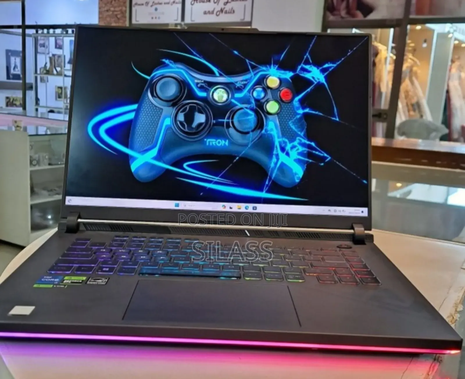 New Laptop Asus ROG Strix G17 16GB Intel Core I7 SSD 1T