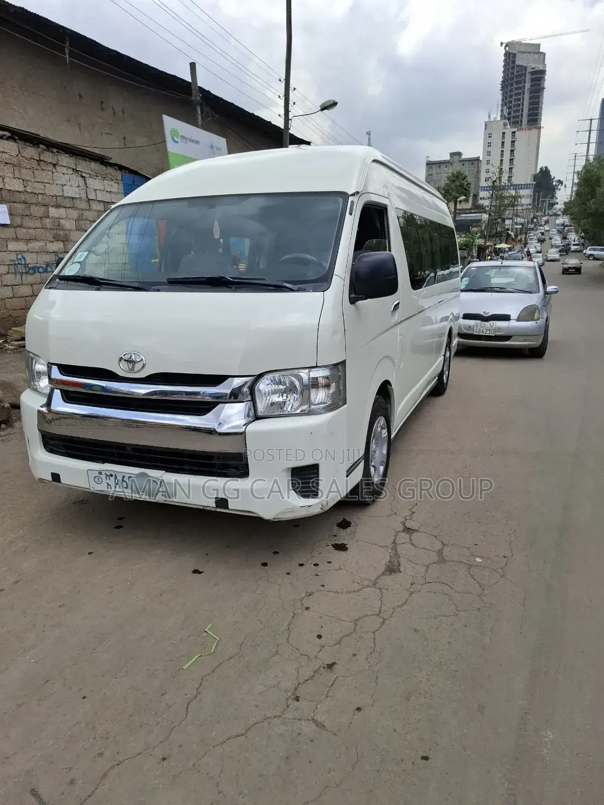 Toyota HiAce 2016 White