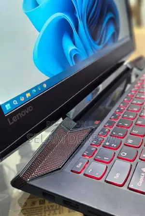 New Laptop Lenovo IdeaPad Y730 8GB Intel Core I5 HDD+SSD 1T