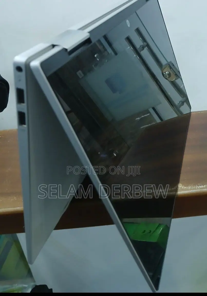 New Laptop HP Pavilion X360 8GB Intel Core I5 SSD 512GB