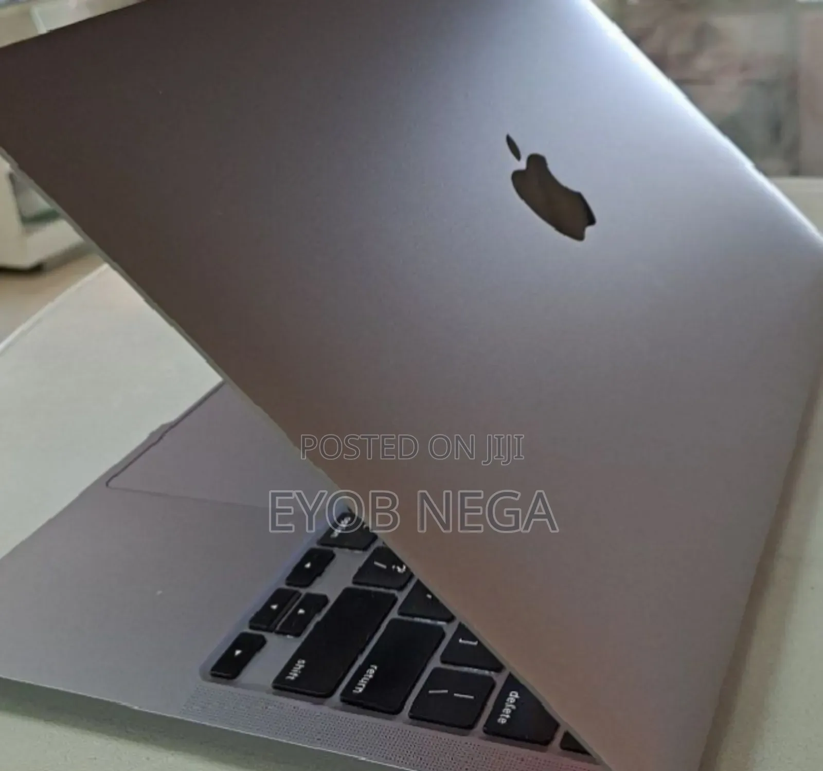 New Laptop Apple MacBook Pro 2020 16GB Intel Core I5 SSD 512GB