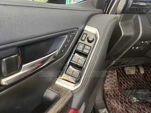 Toyota Land Cruiser 2023 Black