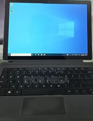 Photo - New Laptop Microsoft Surface Pro 5 8GB Intel Core I5 SSD 256GB