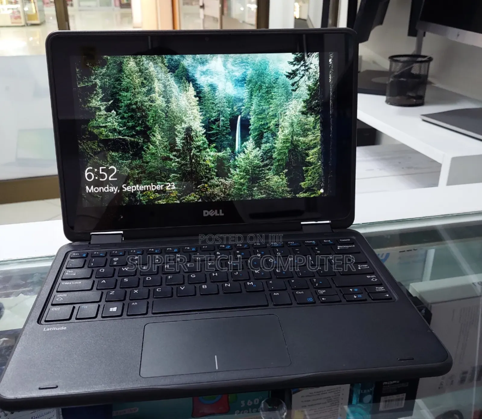 New Laptop Dell Latitude 3189 8GB Intel Core 2 Quad SSD 128GB