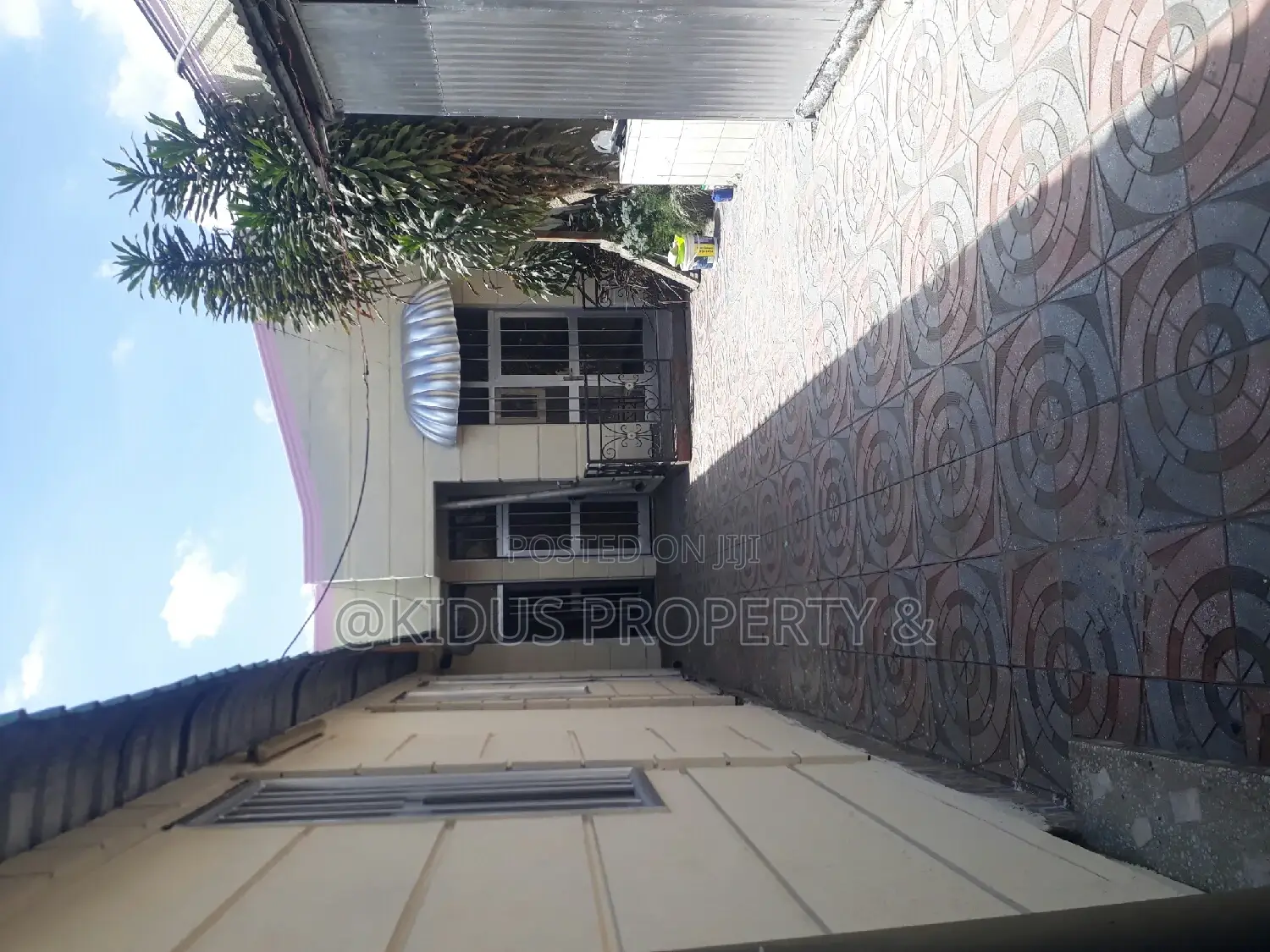2bdrm House in , Nifas Silk-Lafto for rent