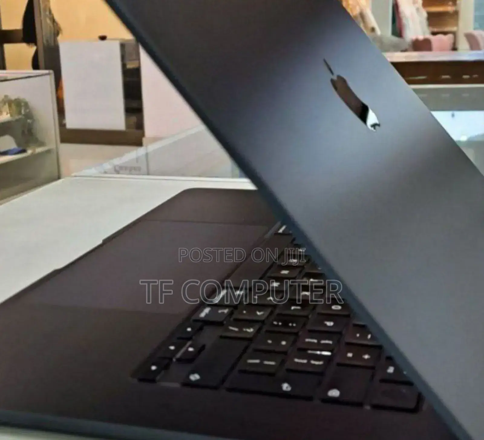 New Laptop Apple MacBook Air 2022 M2 8GB SSD 512GB