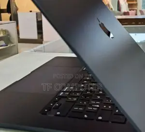 New Laptop Apple MacBook Air 2022 M2 8GB SSD 512GB