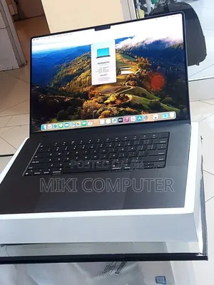 New Laptop Apple MacBook Pro 2023 M3 Pro 16-Inch 18GB Intel SSD 512GB