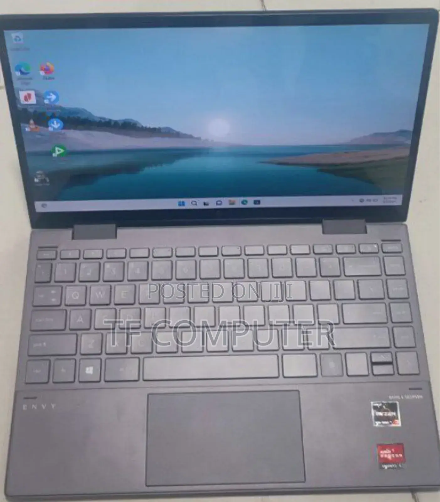 New Laptop HP Envy X2 11 8GB AMD Ryzen 5 SSD 256GB