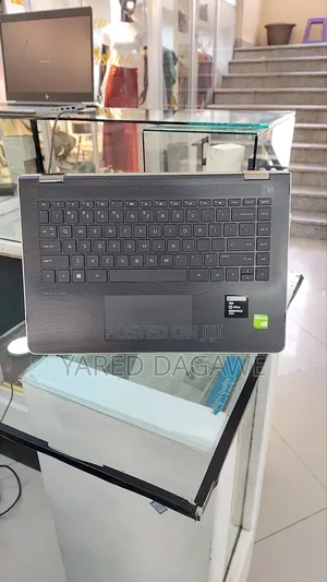 New Laptop HP Pavilion 13 X360 8GB Intel Core I7 SSD 512GB