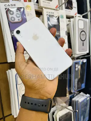 Photo - Apple iPhone XR 64 GB White