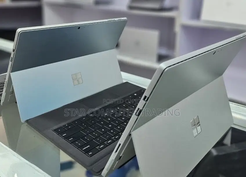 New Laptop Microsoft Surface Pro 5 8GB Intel Core I5 SSD 256GB