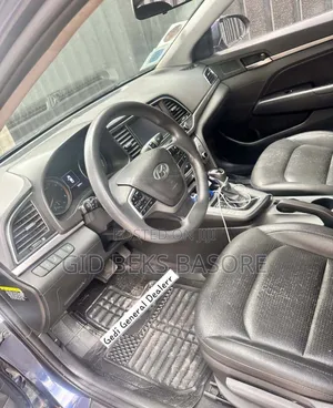 Hyundai Avante 2017 Blue