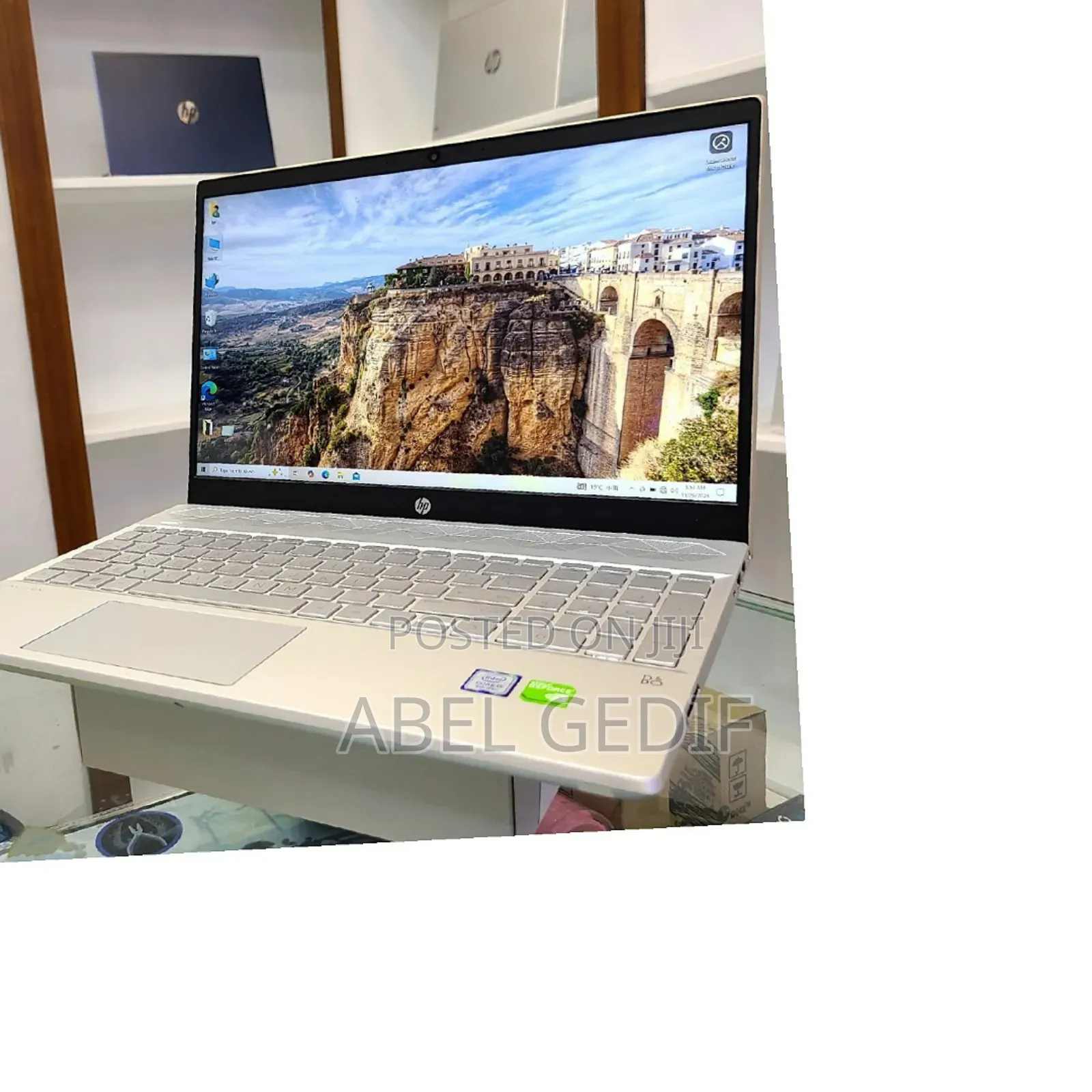 New Laptop HP Pavilion 15 8GB Intel Core I5 HDD+SSD 500GB