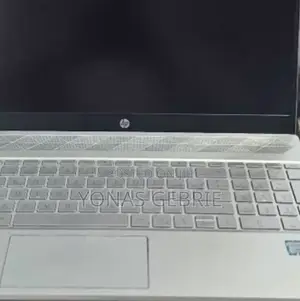 New Laptop HP Pavilion 17 8GB Intel Core I7 SSD 512GB