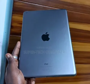 New Apple iPad 10.2 (2021) 64 GB Gray