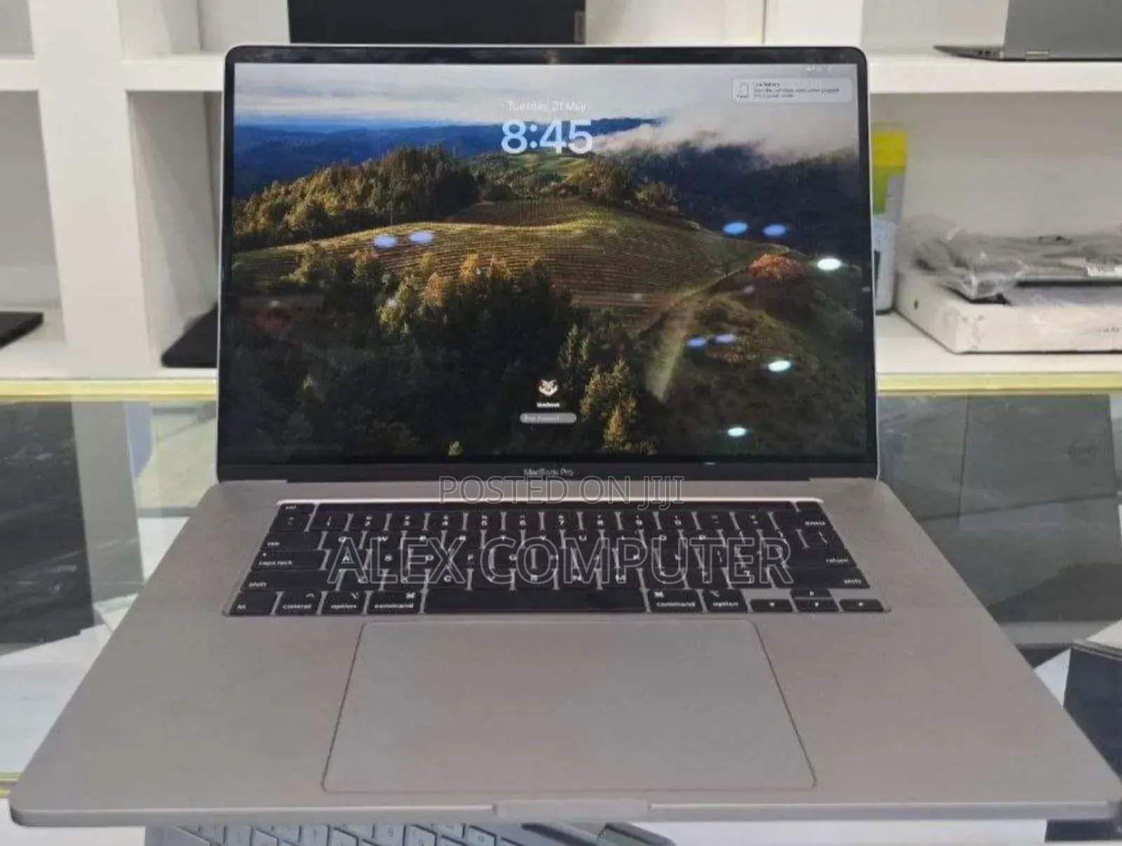New Laptop Apple MacBook Pro 2019 32GB Intel Core I9 SSD 1T