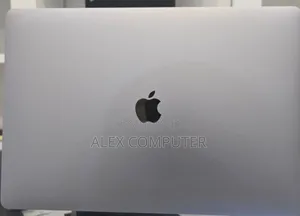 New Laptop Apple MacBook Pro 2019 32GB Intel Core I9 SSD 1T