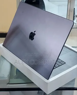 New Apple MacBook Pro 2023 M3 Pro 16-Inch 18GB Apple M3 SSD 512GB