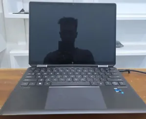 New Laptop HP Spectre 16GB Intel Core I7 SSD 1T