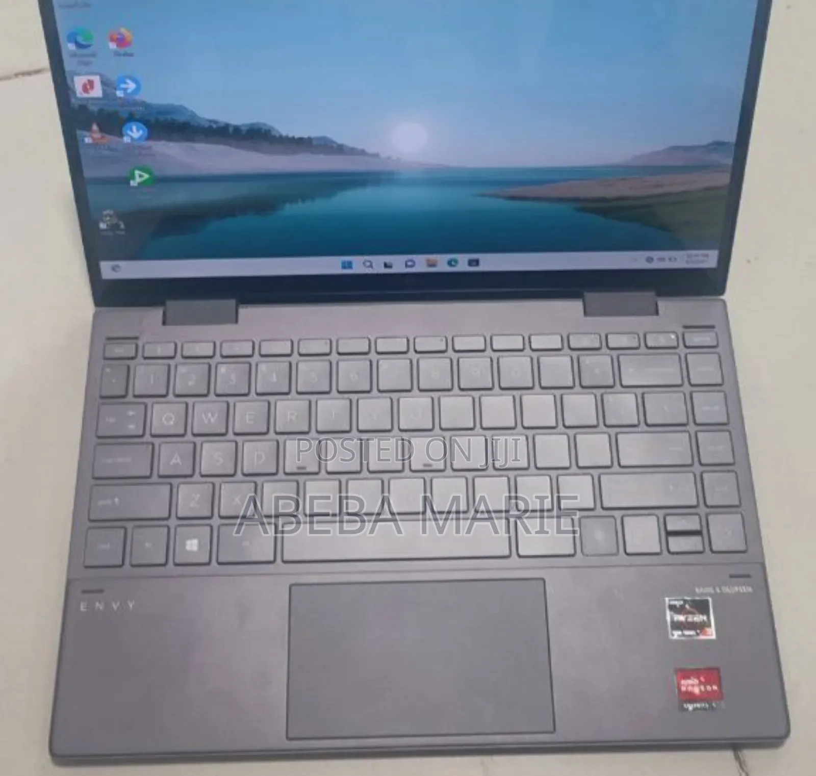 New Laptop HP Envy 4 8GB AMD Ryzen 5 SSD 256GB