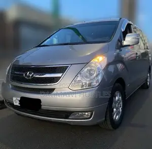 Hyundai Starex 2015 Silver