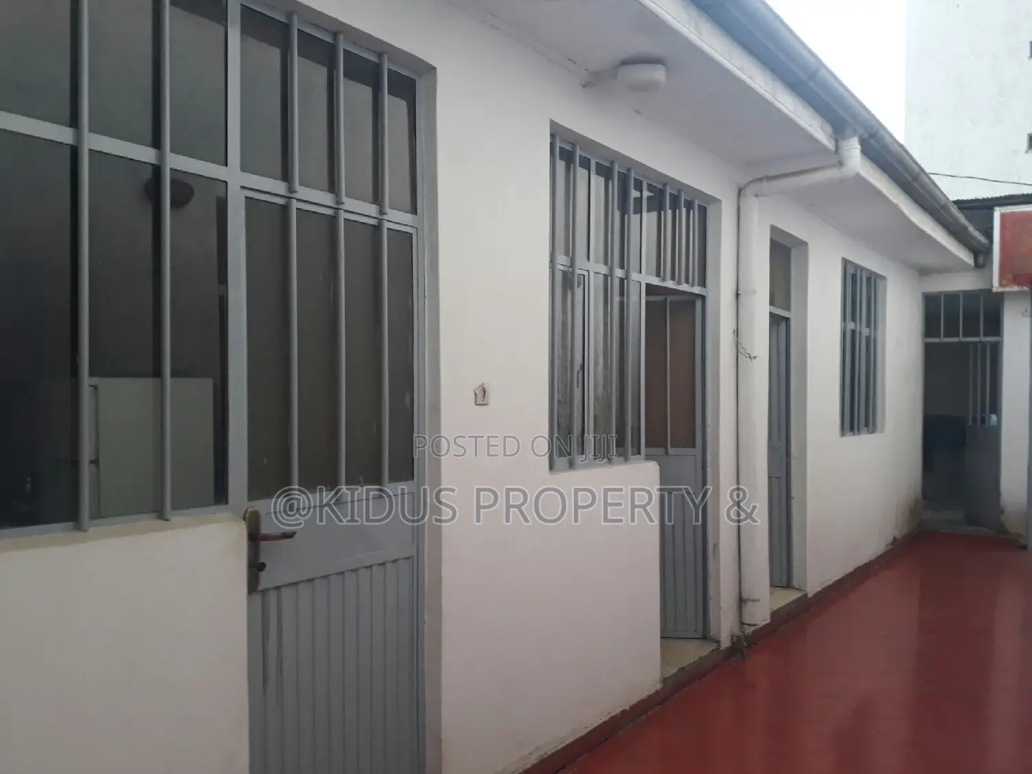 6bdrm House in Around@Nasswe, Nifas Silk-Lafto for rent