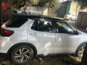 Toyota Raize 2023 White