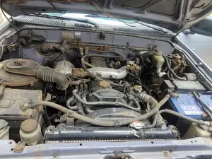 Toyota Hilux 2001 Gray