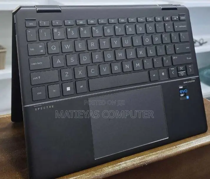 New Laptop HP Spectre 16GB Intel Core I7 SSD 1T