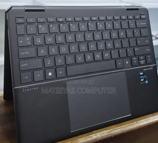 New Laptop HP Spectre 16GB Intel Core I7 SSD 1T