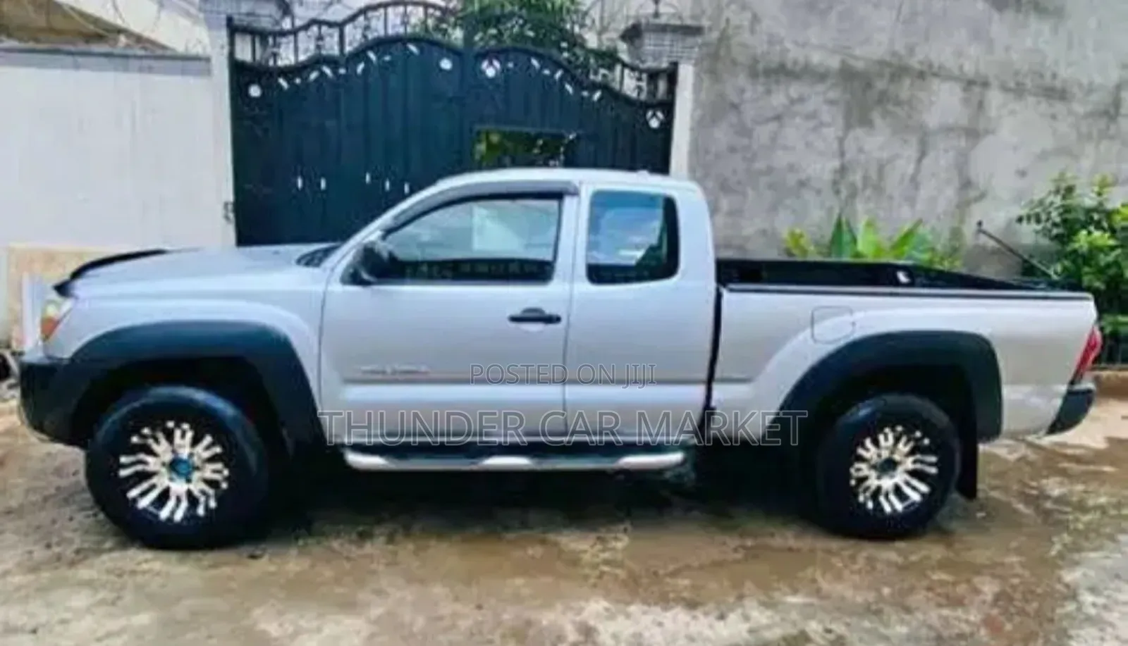 Toyota Tacoma 2010 Silver