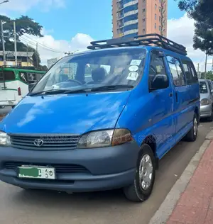 Toyota HiAce 2006 Blue