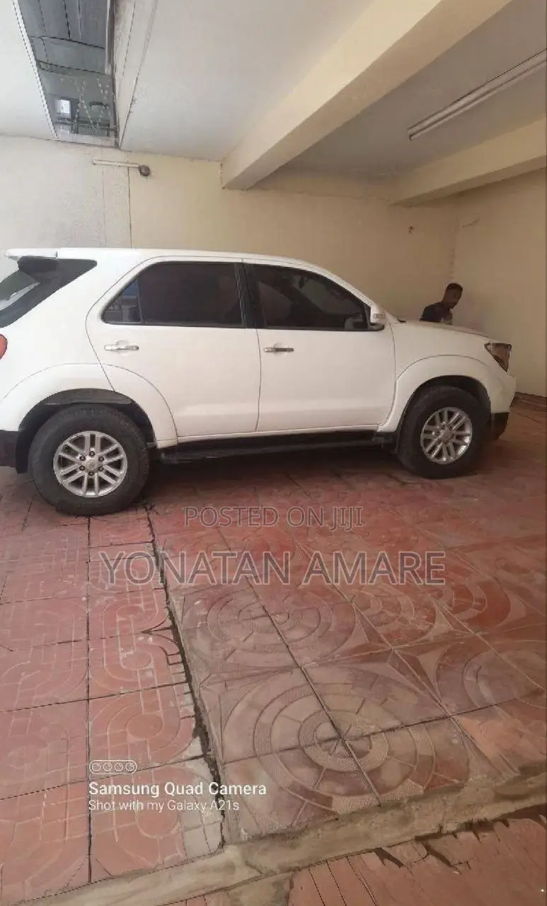 Toyota Fortuner 2012 White