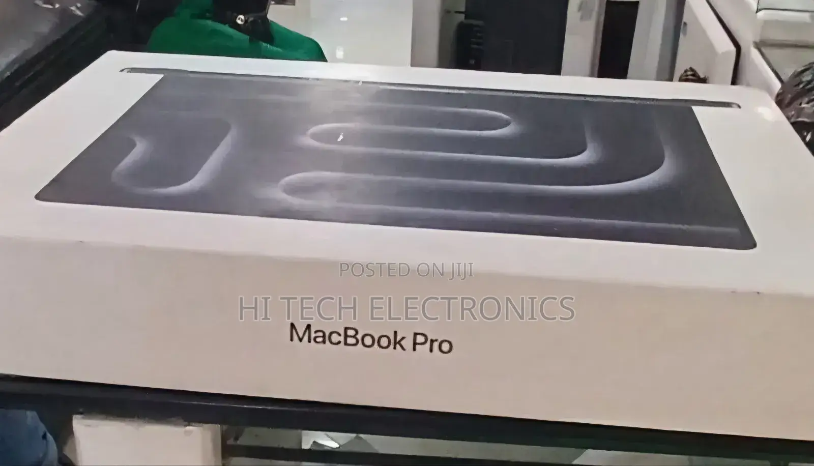 New Apple MacBook Pro 2023 M3 Pro 16-Inch 18GB Apple M3 SSD 512GB