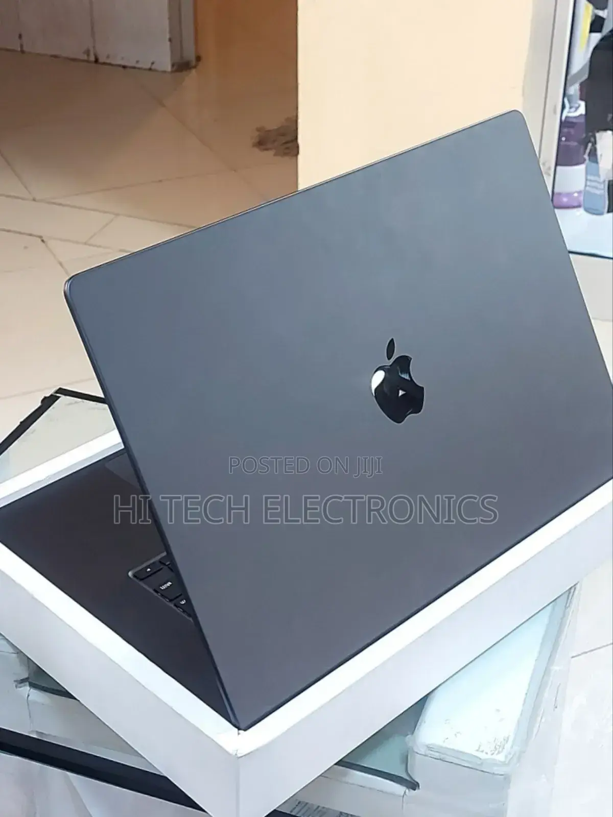 New Apple MacBook Pro 2023 M3 Pro 16-Inch 18GB Apple M3 SSD 512GB