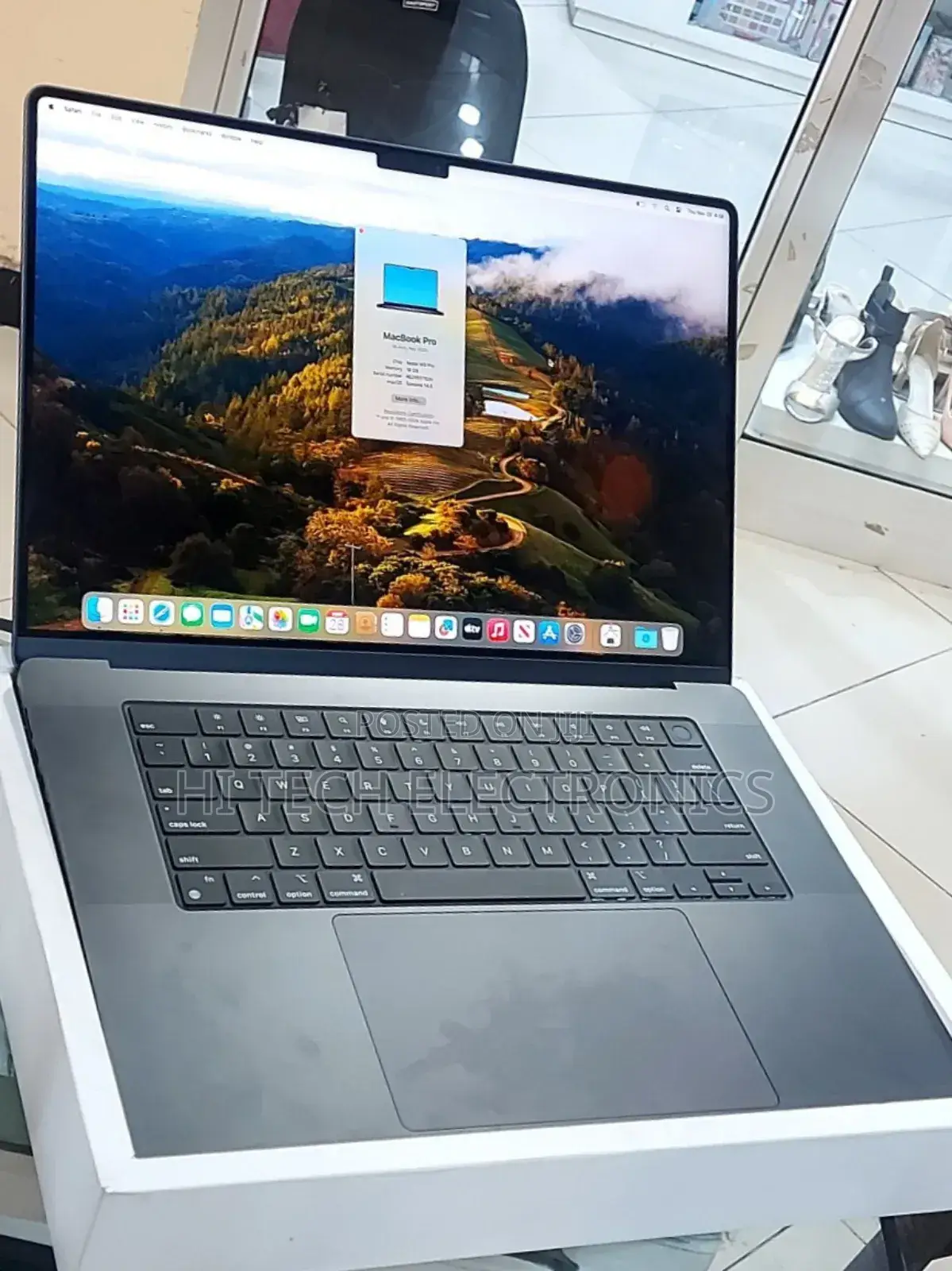 New Apple MacBook Pro 2023 M3 Pro 16-Inch 18GB Apple M3 SSD 512GB