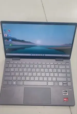 New Laptop HP Envy 15 8GB AMD Ryzen 5 SSD 256GB