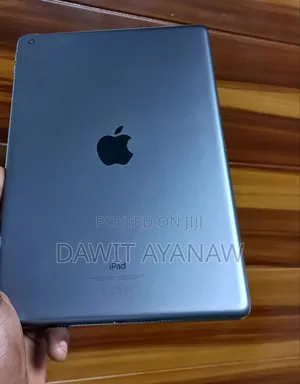 New Apple iPad (2022) 64 GB Silver