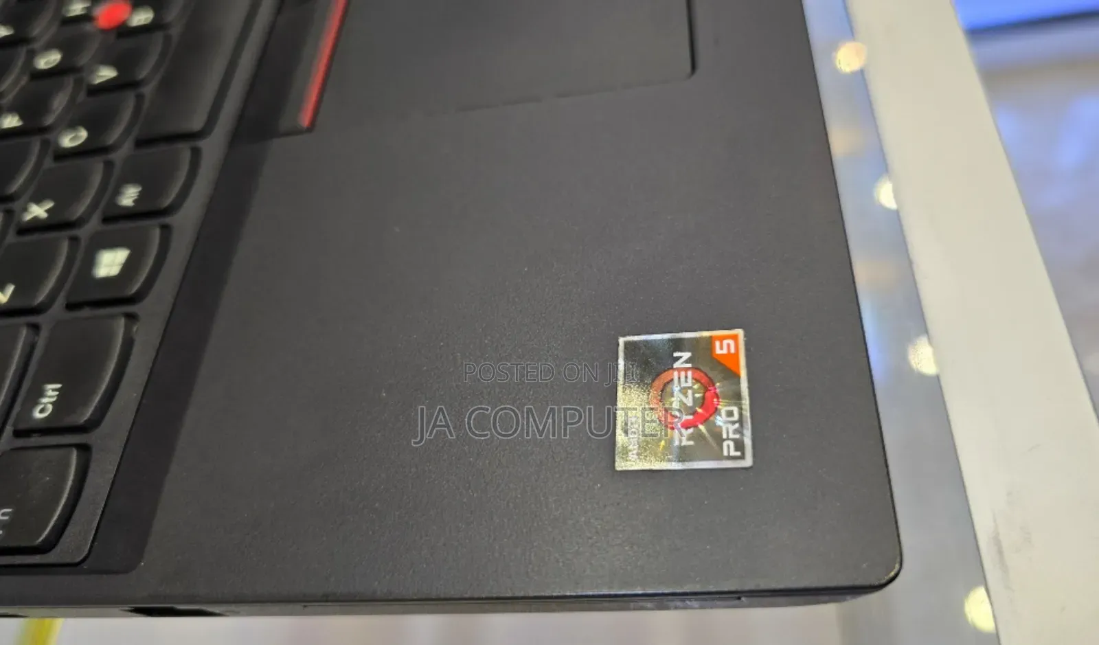 New Laptop Lenovo ThinkPad Yoga 8GB AMD Ryzen 5 SSD 256GB