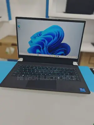 Photo - New Laptop Dell Alienware 17 R2 32GB Intel Core I7 SSD 1T