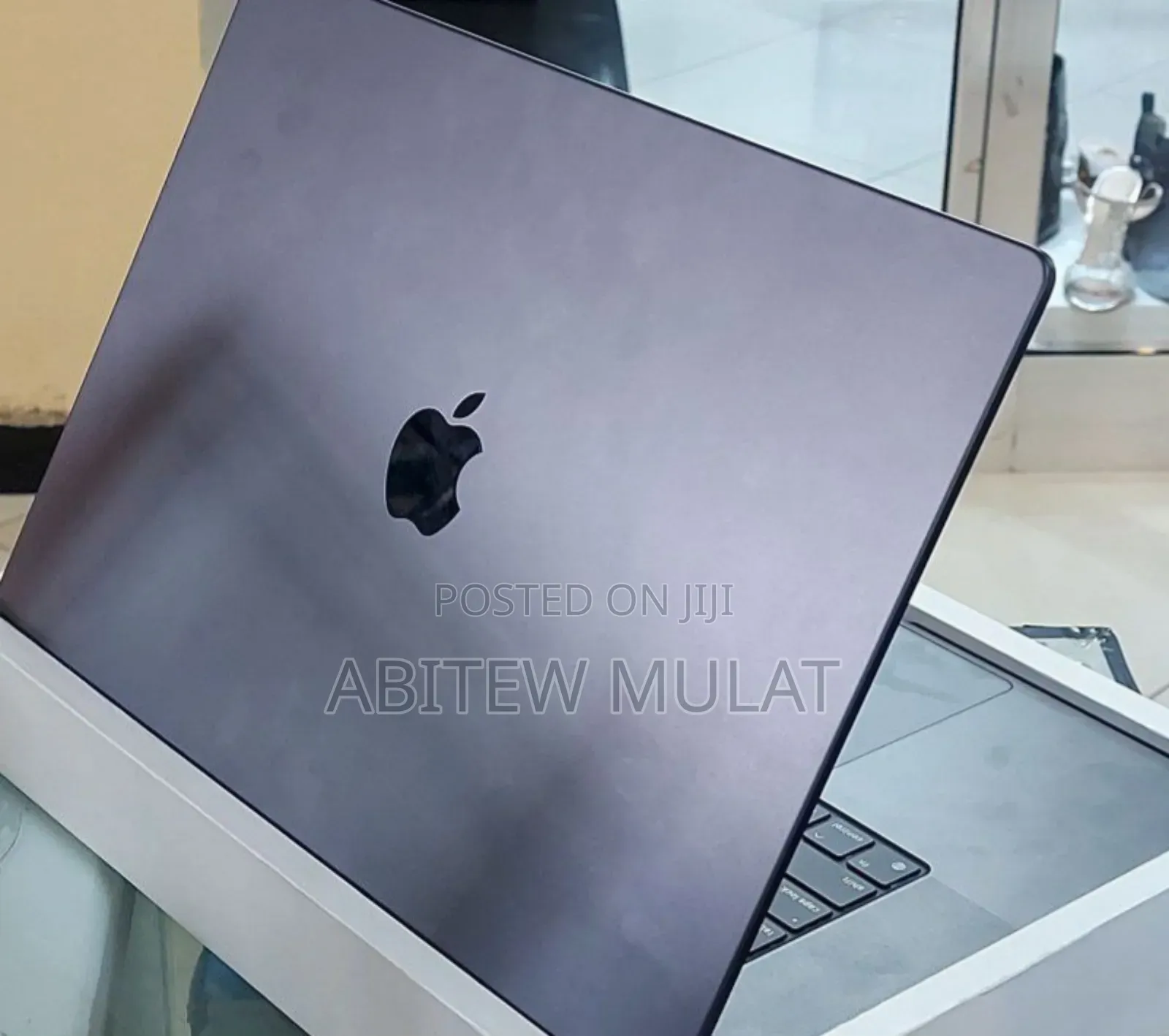 New Apple MacBook Pro 2023 M3 Max 16-Inch 18GB Apple M3 SSD 512GB