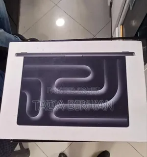 New Laptop Apple MacBook Pro 18GB Apple M3 Pro SSD 512GB