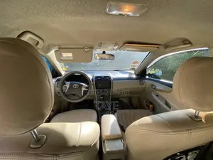 Toyota Corolla 2010 Silver