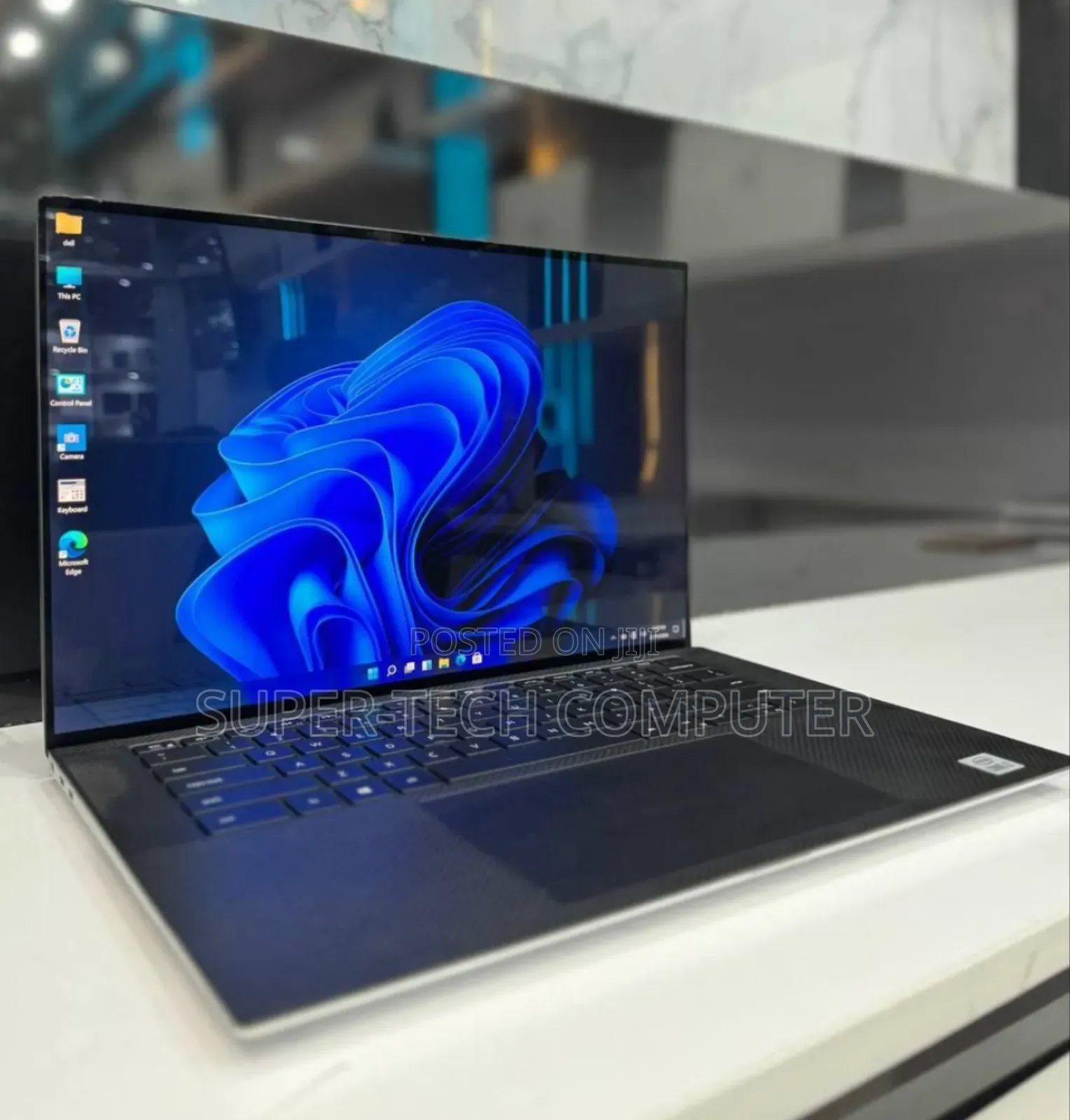 New Laptop Dell XPS 15 32GB Intel Core I7 SSD 512GB