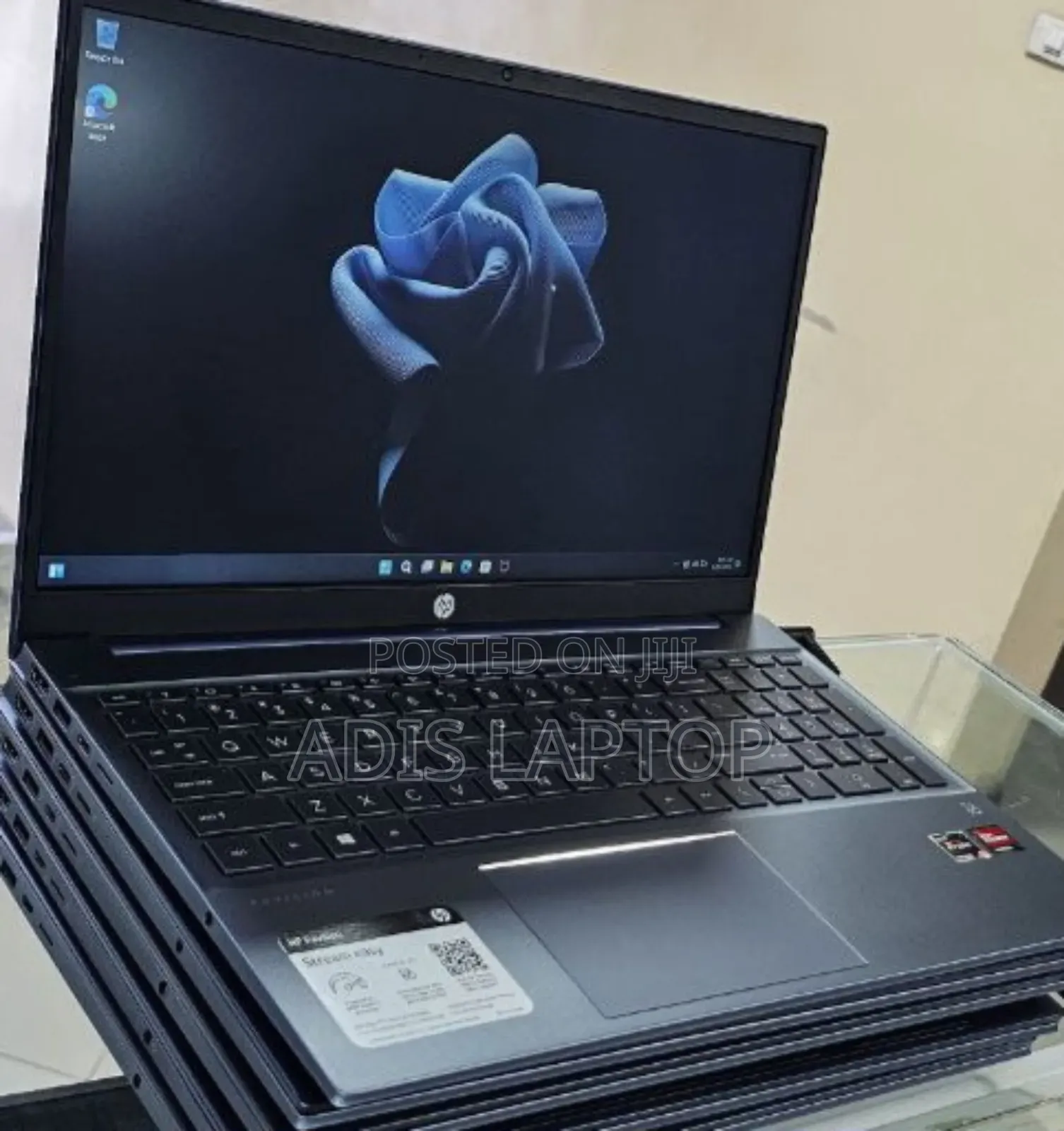 New Laptop HP Pavilion 10 16GB AMD Ryzen 5 SSD 512GB