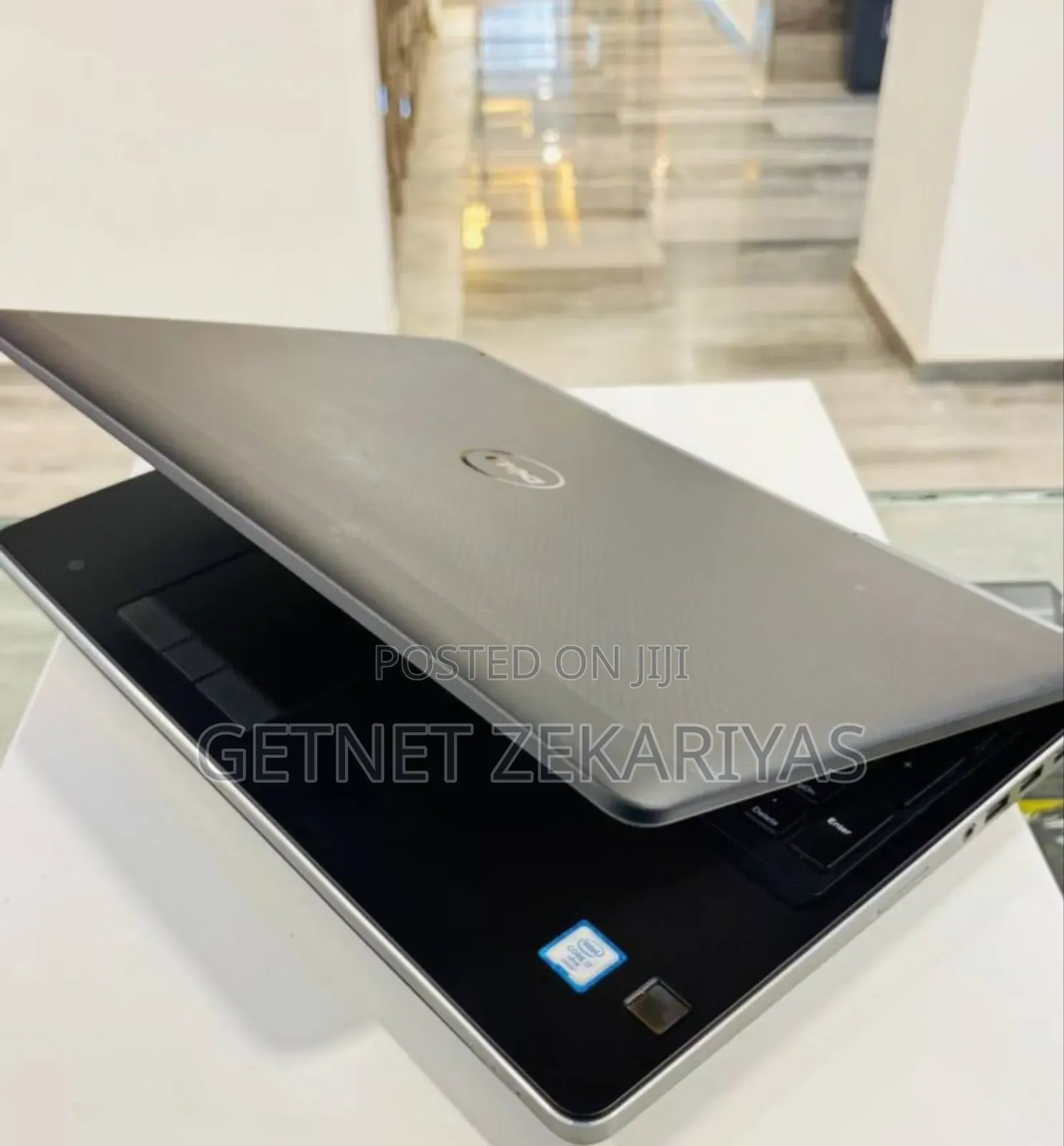 New Laptop Dell Precision 5520 16GB Intel Core I7 SSD 512GB