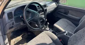 Toyota Hilux 2004 Silver